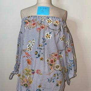 Tube top floral shirt. Long sleeve.
